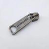 Puxador de Metal para Zíper Deslizante Liga de Zinco Puxador Deslizante Zíper de Resina de Nylon nº 5 com Dentes de Cobre Deslizante, Feito Sob Medida pelo Fabricante