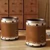 Papelera vintage de cuero estilo americano para la sala de estar del hogar, higiénica para el baño, estética de alta gama, lujosa y elegante para el salón de té
