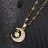 Collar con colgante de proyección de luna creativo y popular de TikTok, de acero de titanio, con cadena corta para clavícula y diamantes incrustados, para mujer.