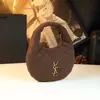 Bolso de Mano de Media Luna 2026 Nuevo Modelo Estilo Chanel Moda Diseño de Nicho Bolso de Hombro Debajo del Brazo Piel Genuina Lujo Ligero Acolchado Bolso para Mujer