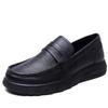 Mocassins de Couro de Cabra de Primeira Camada para Homens 2025 Primavera e Outono Novos Sapatos de Couro Respiráveis Estilo Britânico Sapatos de Pai de Uma Peça Solas Macias