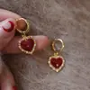 Aretes de Encaje con Zirconia en Forma de Corazón con Goteo de Aceite Galvanizados en Oro Verdadero, Pendientes Retro de Alta Gama Sencillos, Pendientes de Moda para el Trabajo para Mujer