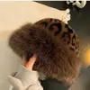 Chapéus Transfronteiriços Estilo Novo Europeu e Americano Chapéus de Pelo Mongol Estampados de Leopardo Chapéus Bucket de Pescador da Moda Outono e Inverno Chapéus Mongóis Estampados de Leopardo