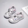 Zapatos para Niñas, Zapatos Deportivos Casuales para Niños, Nuevo Estilo Verano 2026 Zapatos de Malla Calados, Sandalias Anti-Golpes para Dedos Pequeños de Bebé
