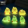 Micro-paisagem transfronteiriça pequena pera luminosa figura fofa caixa surpresa decoração DIY acessório para pendurar ornamento de mesa de alta qualidade