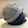 2025 Nueva Gorra de Béisbol de Lana a Rayas Otoño e Invierno Moda Versátil Cálida Cortavientos Estilo Retro Británico Gorra de Artista