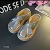 Pantuflas Mary Jane de suela gruesa para aumentar la altura para mujer, nuevo modelo verano 2026, punta cerrada plateada, piel suave, cómodas y versátiles para uso exterior y para ir al trabajo