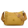Bolso tote de nailon con múltiples compartimentos para mujeres de mediana edad y mayores, nuevo estilo 2025, moderno, gran capacidad, bolso de hombro versátil