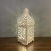 Lámpara de Viento de Hierro Retro Europea Transfronteriza Portavelas Linterna LED Calada Marroquí Decoración Colgante para Ambiente del Hogar