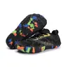 Zapatos de playa de verano para niños transfronterizos, zapatos de natación de punto volador de corte bajo, zapatillas deportivas para fitness y running, zapatos para vadear y seguir arroyos, venta al por mayor de fabricante