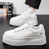 Zapatos de primavera para hombre, nuevos zapatos blancos transpirables, zapatillas de hombre de moda, combinables con todo, con suela gruesa y aumento de altura, zapatos casuales, zapatos de moda.