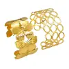Pulseira de Titânio Personalizada Estilo Europeu e Americano Banhada a Ouro 18K Borboleta Aberta Simples Moderna Estilo Feminino Atacado