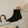 Botas de moda otoño e invierno, botines versátiles de corte ajustado, punta fina, piel suave, estilo sexy 2026, aumento interno de altura de 5 cm, nueva moda
