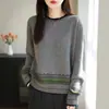 Suéter de tricô com design exclusivo em cores contrastantes, gola redonda, para mulheres, primavera e outono, com estilo relaxed, cinza claro e marrom escuro