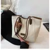 Moda Otoño 2025 Bolso Popular Nuevo Bolso Tote para Viajes Cotidianos Gran Capacidad Hombro Estilo Francés Bolso para Salidas de Viaje