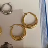 Brincos de Argola Redondos de Metal para Mulheres, Design de Nicho, Luxo Acessível de Alta Qualidade, Brincos de Argola Lisos Exagerados Simples e Elegantes Europeus e Americanos