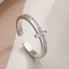 Anillo Abierto de Cruz Minimalista de Diseño Transfronterizo Aogu Chapado en Cobre Oro de 18 Quilates Circonita para Mujer, Anillo Versátil Único Nuevo