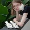 Sandalias de tacón alto de estilo francés con lazo y punta abierta 2026, nuevas y versátiles para la playa, chanclas sin cordones para mujer, cómodas para el uso exterior en verano