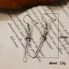 Cao Shi Retro Harajuku Diablo Colgante Cuchillo Largo Pendientes Góticos para Hombre Fresco Atractivo Modernos Pendientes para Hombre