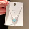 Brincos de Flor com Zircônia e Agulha de Prata com um Toque de Luxo Leve e Sofisticado, Colar Clavicular Elegante Verde Menta Estilo Ins, Conjunto Versátil para Mulheres