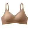 Tailandia Ropa Interior Fina Sin Marcas para Mujer Sin Aro Pecho Pequeño Push-up Anti-caída Parm Soporte Suave Tirante