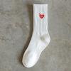 Nuevos Calcetines de Media Caña Bordados con Corazón para Hombre Otoño e Invierno Estilo Coreano Modernos Hip-Hop Transpirables de Algodón Calcetines para Hombre Transfronterizos Negros y Blancos