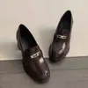Encuentro Primero Temporada Retro Comodidad Zapatos Mocasines Negros de Tacón Grueso para Mujer 2026 Nuevos Zapatos de Tacón Alto de Suela Gruesa Zapatos Pequeños de Cuero