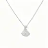 Colgante Pequeño en Forma de Abanico con Incrustaciones Completas de Diamante, Collar de Lujo Ligero para Mujer, Colgante de Minivestido de Moda, Cadena para Clavícula