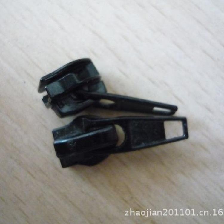 999345363_1747809511