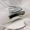 Pulsera Trendy de Patrón de Ola Irregular, Brazalete Liso Abierto, Suministro de Joyería de Gama Alta de Nicho para Comercio Exterior