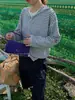 Cardigan de punto con capucha y cremallera a rayas versátil estilo retro clásico de moda cacahuete principios de otoño 11552
