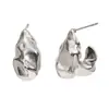 Pendientes de temperamento retro europeo y americano, diseño de nicho de personalidad, acero inoxidable chapado en oro de 18 quilates, pendientes con forma de gancho y patrón de martillo