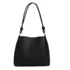 Bolsa de Ombro Fashionável de Grande Capacidade Estilo Coreano para Madrasta para Mulheres Bolsa de Ombro Texturizada para Mulheres 2023 Inverno Bolsa Saco
