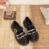 Sapatos Mary Jane de Salto Grosso com Laço Feminino 2026 Novo Estilo Estilo Academia Fivela Única Bico Redondo Sapatilhas Versáteis Sapatos de Couro de Salto Grosso