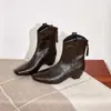 2026 Tendencia de Temperamento Aumento de Altura Ruina Estilo Retro Botas de Caballero de Caña Alta Adelgazantes Mujer Tacón Grueso Punta Cuadrada V Distressed Largo Corto