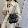 Bolso Cubo de Moda para Mujer Nuevo Estampado Geométrico Bolso Pequeño Color Contrastante Estilo Coreano Sencillo y Elegante Bolso de Hombro Cruzado con Cordón