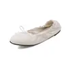 Temporada do Primeiro Encontro: Sapatilhas de Ballet Estilo Doce e Feminino para Mulheres com Laço e Design Pregueado, Sapatos de Salto Baixo Macios de Solado Plano, Sapatos de Rolo