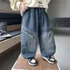 Q018 Pantalones vaqueros casuales para niños, pantalones largos, colección de otoño, para niños pequeños y niños pequeños, color liso, con bolsillos grandes