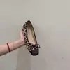 Zapatos de Ballet Chuyuji Vintage Franceses con Lazo Cuadrados Poco Profundos Versátiles Aumentadores de Altura Suela Blanda