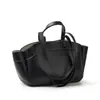 Bolsa Tote Moda Retrô Feminina Outono e Inverno 2025 Nova Grande Capacidade Portátil para o Trabalho Cesta de Legumes Bolsa de Ombro Transversal