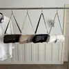 Cinto de viagem de comércio exterior com textura de rebite, estilo vintage, bolsa transversal/de ombro/sob o braço casual simples popular feminina 2026