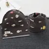 Nuevo conjunto de dos piezas de bufanda gorro de felpa de una sola capa para niños, gorro de algodón con estampado, sombrero cortavientos con protección para los oídos para primavera y otoño