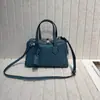 Bolso de Mano Pequeño Victoria de Venta Caliente Transfronteriza, Bolso Boston de Cuero de Vaca Moda Retro, Bolso Cruzado Versátil para el Día a Día
