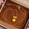 Tienda de Oro Mismo Estilo Collar de Corazón Picado Chapado en Oro Alta Retención de Color Floral Mariposa Moneda de los Cinco Emperadores Collar Venta al por Mayor