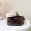 Botas de nieve para niñas, nueva colección de invierno 2026, zapatos de algodón para niños, botines con forro de felpa, botas gruesas, zapatos para bebé, calzado de invierno