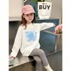 Nova Camiseta de Manga Longa para Meninas 2026, Camisa Básica Fashion para Crianças na Primavera e Outono, Blusa Fofa com Gola Redonda para Meninas Mais Velhas