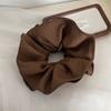 Traje de tela Tela Antiguo Retro Anillo de intestino grueso Temperamento Bola Cabeza Cuadrada Anillo para el cabello Parte posterior de la cabeza Flor para el cabello Tocado