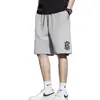Shorts masculinos de seda gelada de secagem rápida, estilo fino de verão, tamanho grande, shorts esportivos casuais de cinco pontos com caimento solto para estudantes