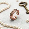 Joia Europeia e Americana Anel Magnético Ajustável em Forma de Flor de Cobre Vermelho, Popular no Wish, Acessório de Personalidade Vintage Estilo Étnico Transfronteiriço