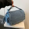 Bolsa de Ombro de Brim Nova Verão 2026 Estilo Trendy Cool para Meninas Bolsa Transversal Acolchoada Casual Diária